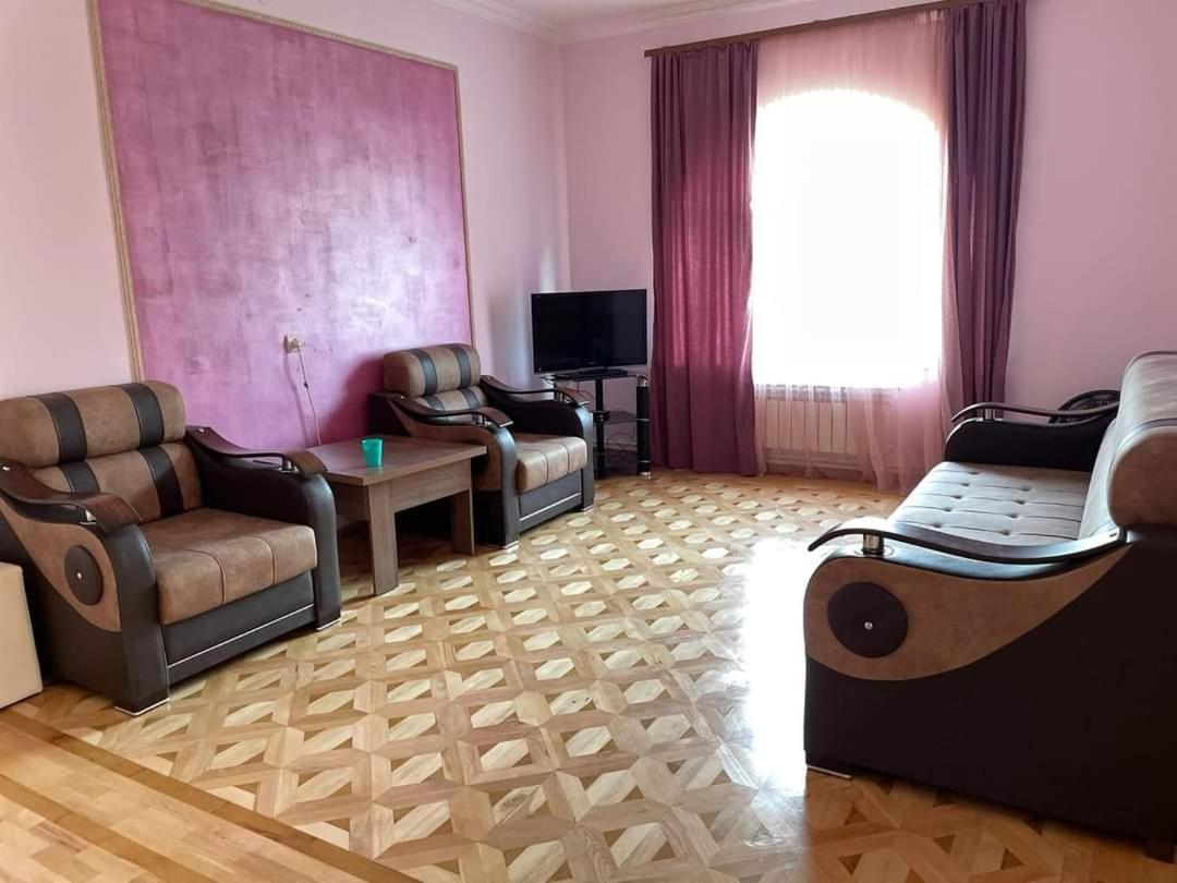 Green Garden Կանաչ Այգի إيجيفان المظهر الخارجي الصورة