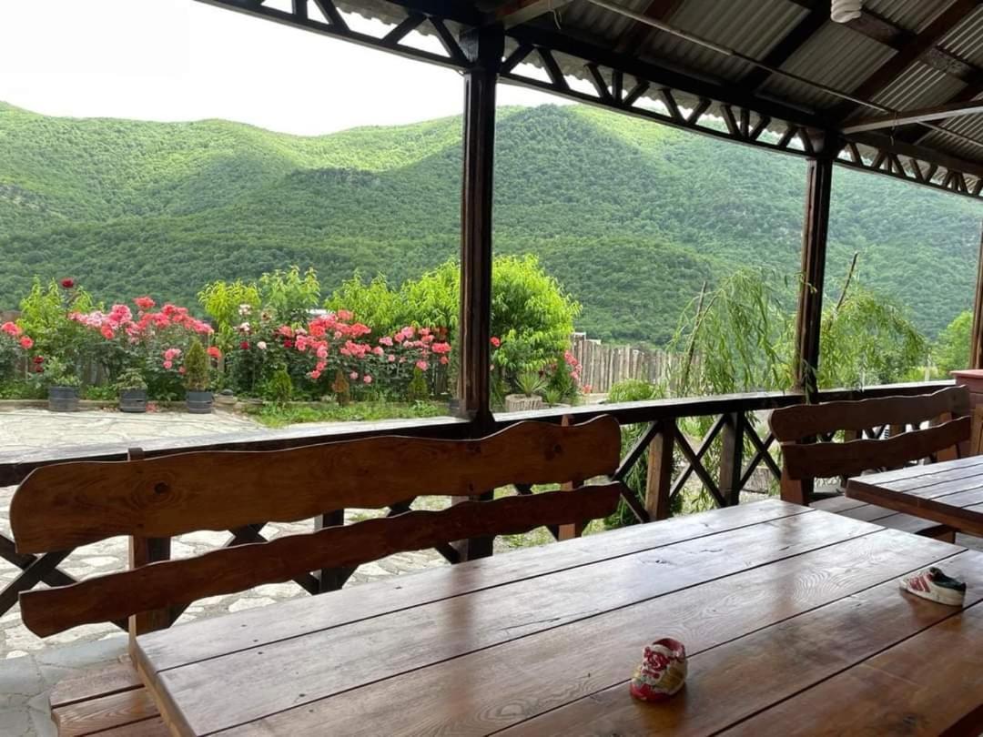 Green Garden Կանաչ Այգի إيجيفان المظهر الخارجي الصورة